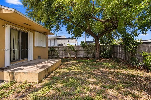 4 of 13 - 3031 Nw 69th Terrace, Miami, FL