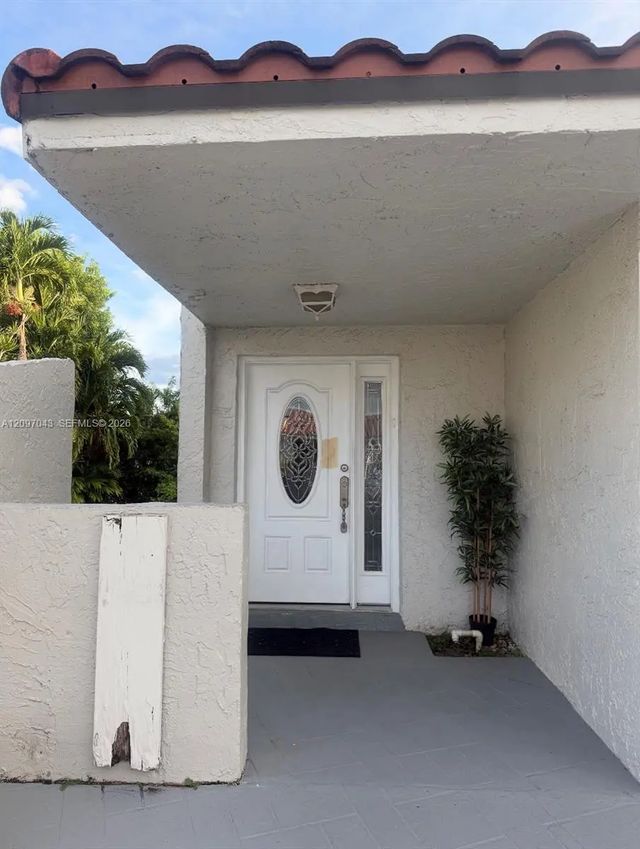 4 of 12 - 9426 Sw 6th Lane, Miami, FL