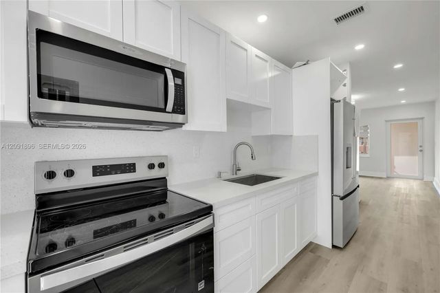 3 of 15 - 3451 Sw 11th Street #3 Aka Unit 7b, Miami, FL