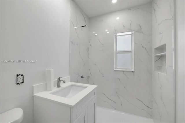 4 of 15 - 3451 Sw 11th Street #3 Aka Unit 7b, Miami, FL