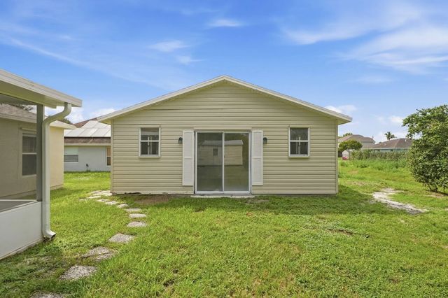 5 of 38 - 453 Sw Columbus Drive, Port St. Lucie, FL