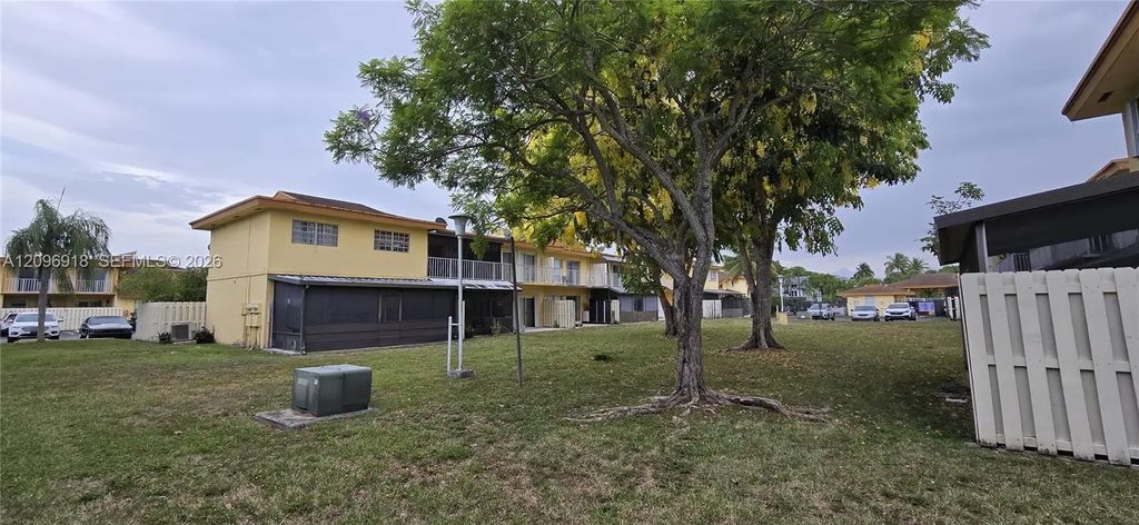 8350 Sw 154th Avenue #6, Miami