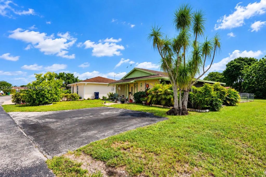 4601 Sw 137th Court, Miami
