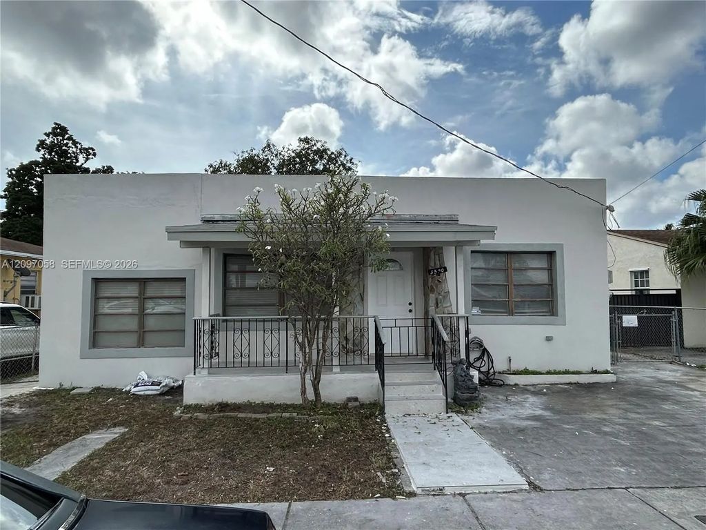 3500 Nw 16th Street, Miami