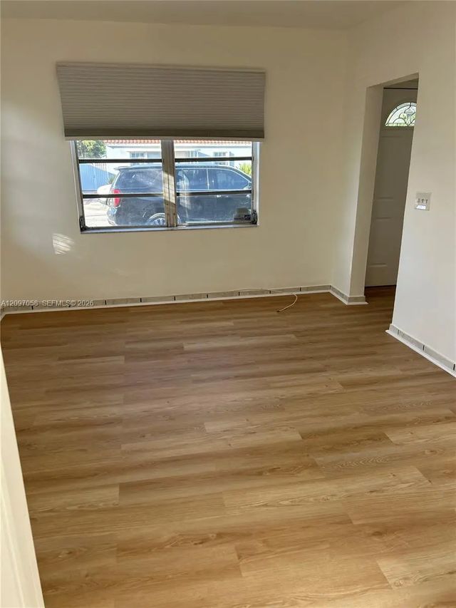 4 of 16 - 3500 Nw 16th Street, Miami, FL
