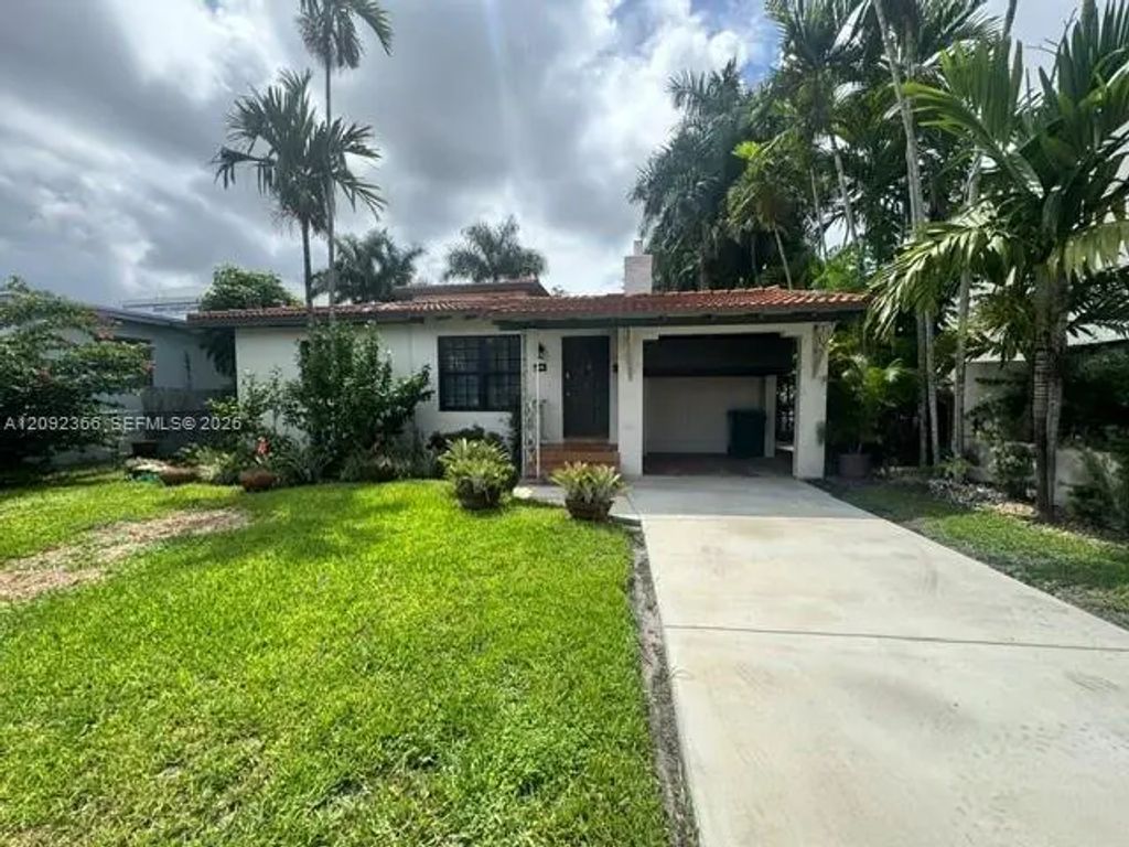 1628 Nw 8th Street #1628, Miami