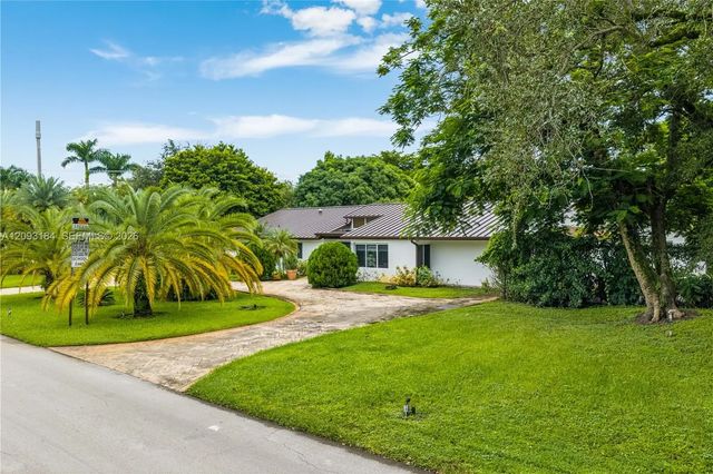 4 of 70 - 8700 Sw 97th Terrace, Miami, FL