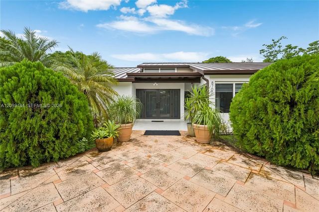 5 of 70 - 8700 Sw 97th Terrace, Miami, FL