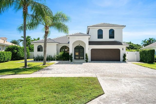 7548 Fairway Trail, Boca Raton