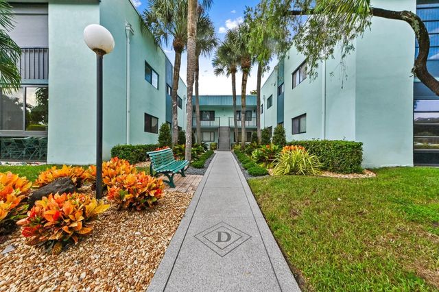 2 of 56 - 15072 Ashland Place #124, Delray Beach, FL