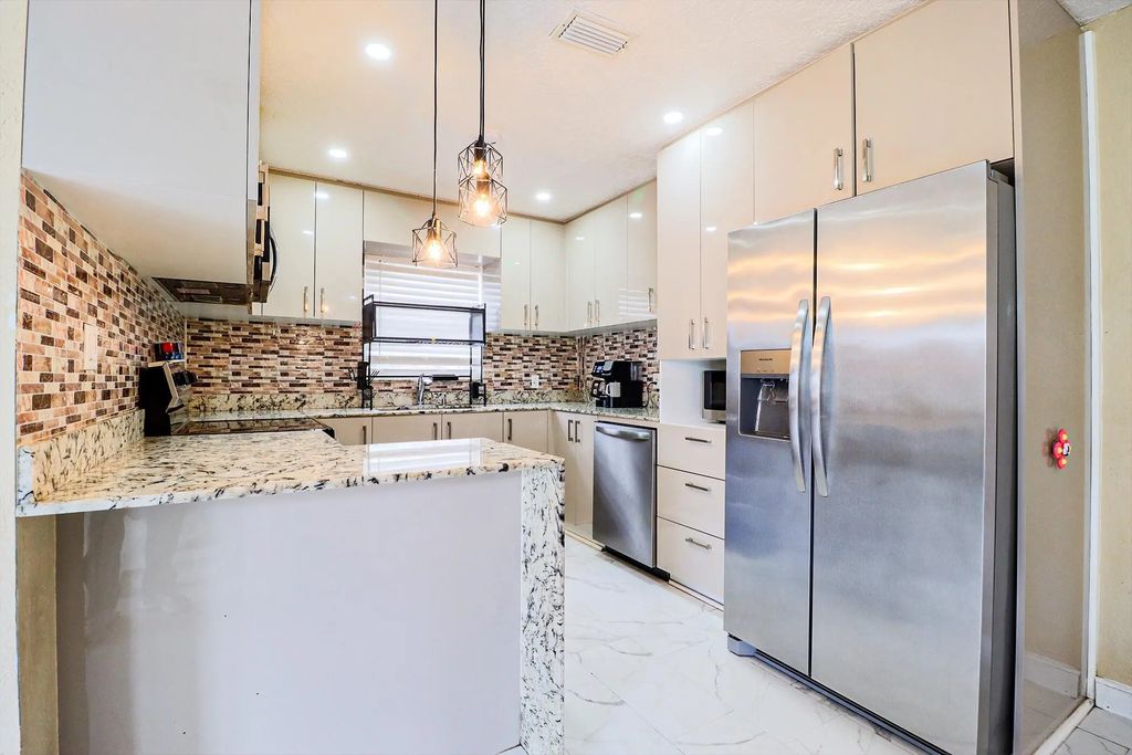 219 Ne 6th Avenue, Boynton Beach