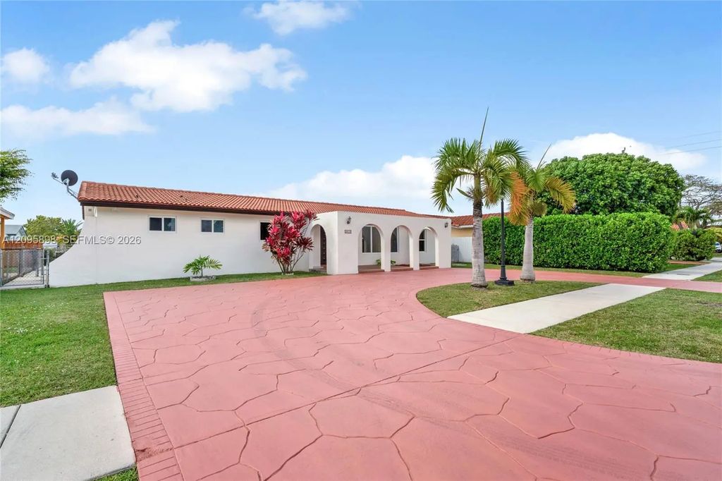 2610 Sw 108th Avenue, Miami