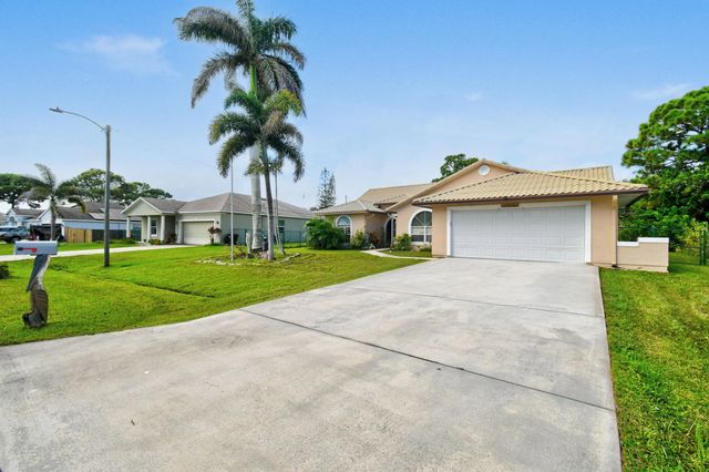 3 of 42 - 1758 Se Duma Terrace, Port St. Lucie, FL