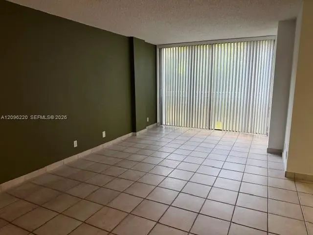 5 of 12 - 17021 N Bay Road #521, Sunny Isles Beach, FL