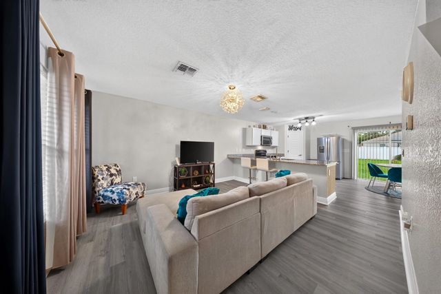 5 of 40 - 1350 Sw Paar Drive, Port St. Lucie, FL