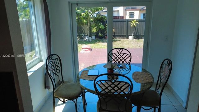 5 of 7 - 20042 W Lake Drive, Hialeah, FL