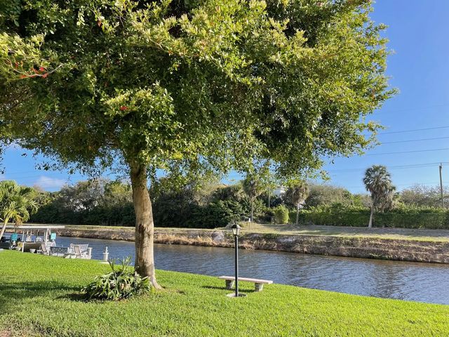 2 of 31 - 1304 Sw 15th Street, Boynton Beach, FL