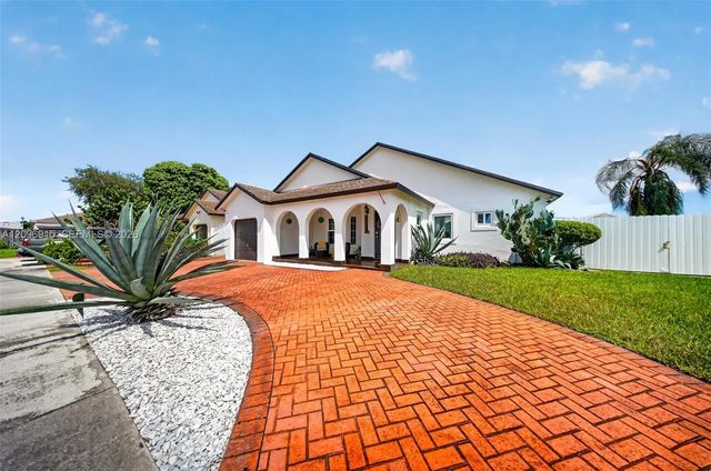 2 of 42 - 15855 Sw 143rd Path, Miami, FL