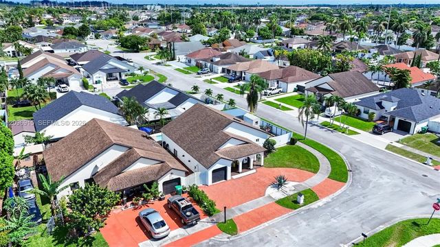 3 of 42 - 15855 Sw 143rd Path, Miami, FL