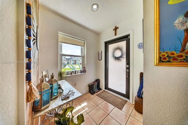 5 of 42 - 15855 Sw 143rd Path, Miami, FL
