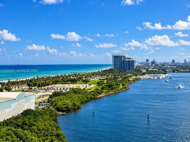 5 of 27 - 300 Bayview Drive #2014, Sunny Isles Beach, FL