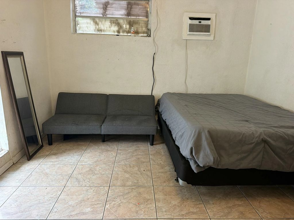 1822 Cleveland Street #3, Hollywood