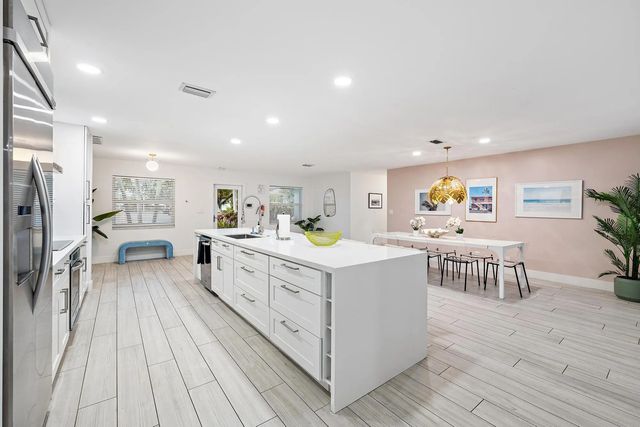 5 of 42 - 570 N Dover Road, Tequesta, FL