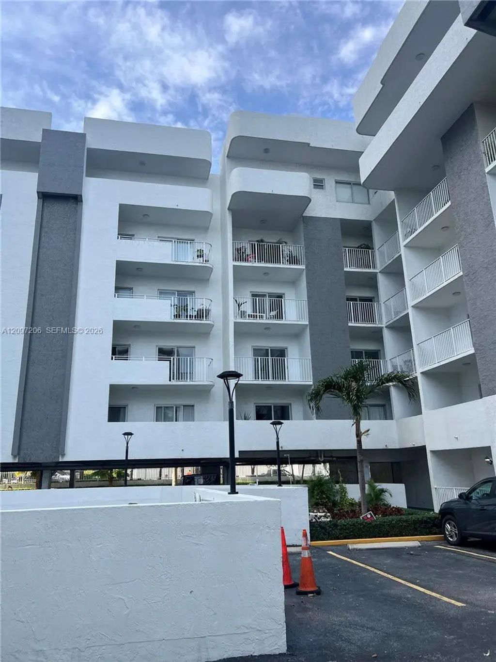 395 Ne 21st Street #304, Miami