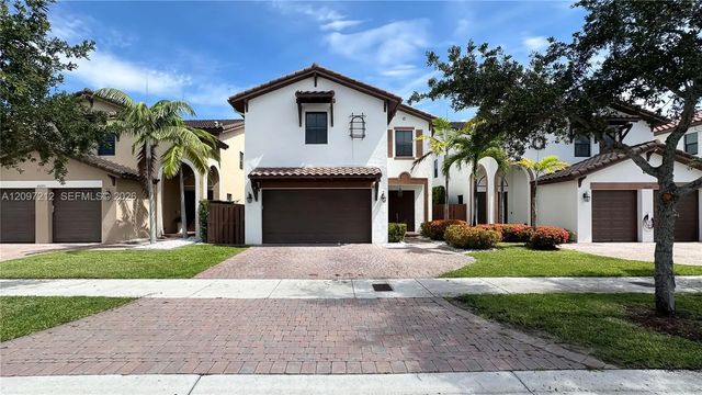 10235 Nw 87th Terrace, Doral