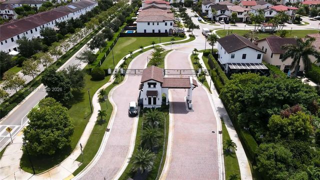 4 of 83 - 10235 Nw 87th Terrace, Doral, FL