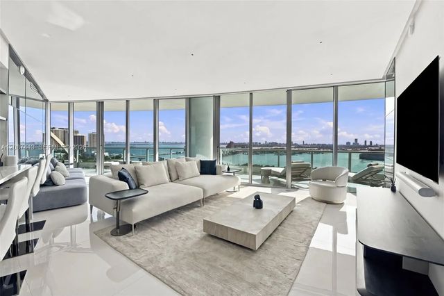 900 Biscayne Boulevard #2406, Miami