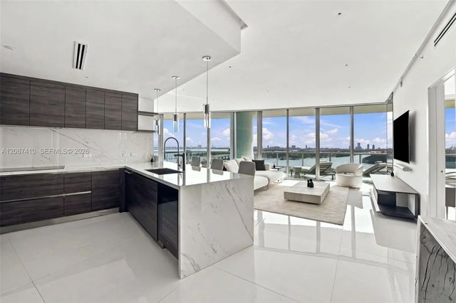 2 of 23 - 900 Biscayne Boulevard #2406, Miami, FL