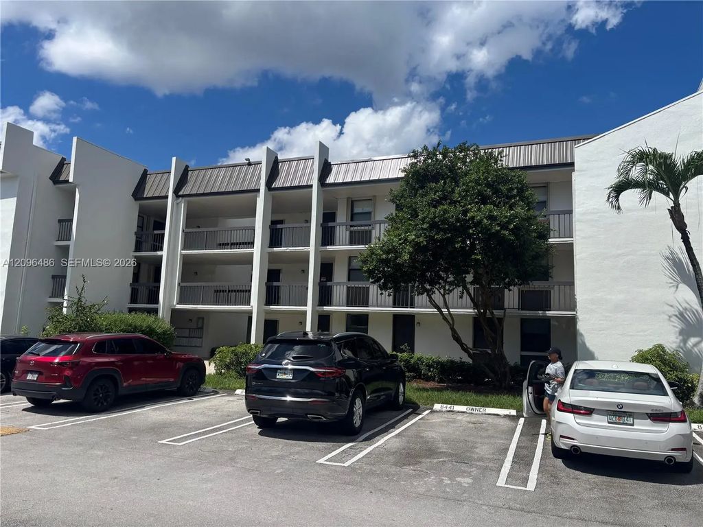 8441 Forest Hills Drive #203, Coral Springs