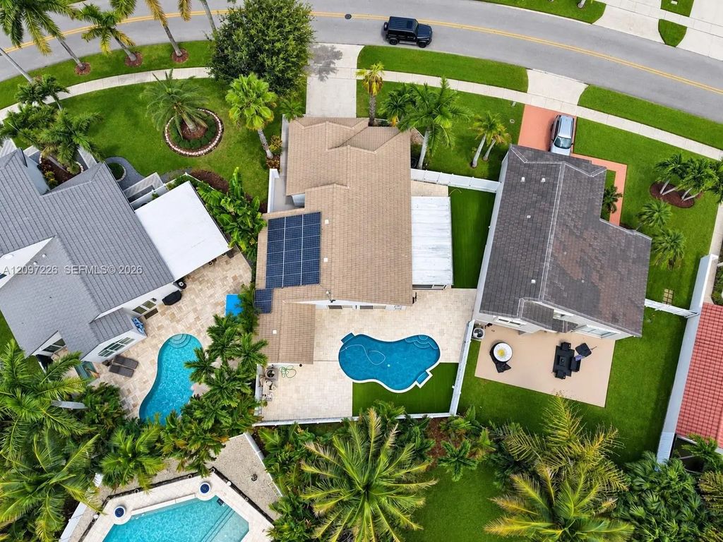 17542 Nw 12th Street, Pembroke Pines