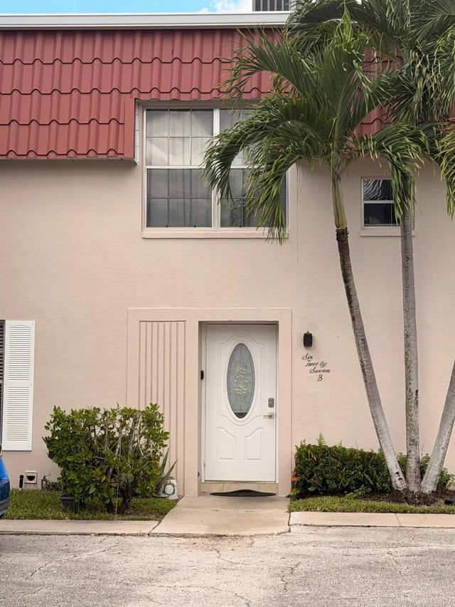 627 Laconia Circle #b, Lake Worth