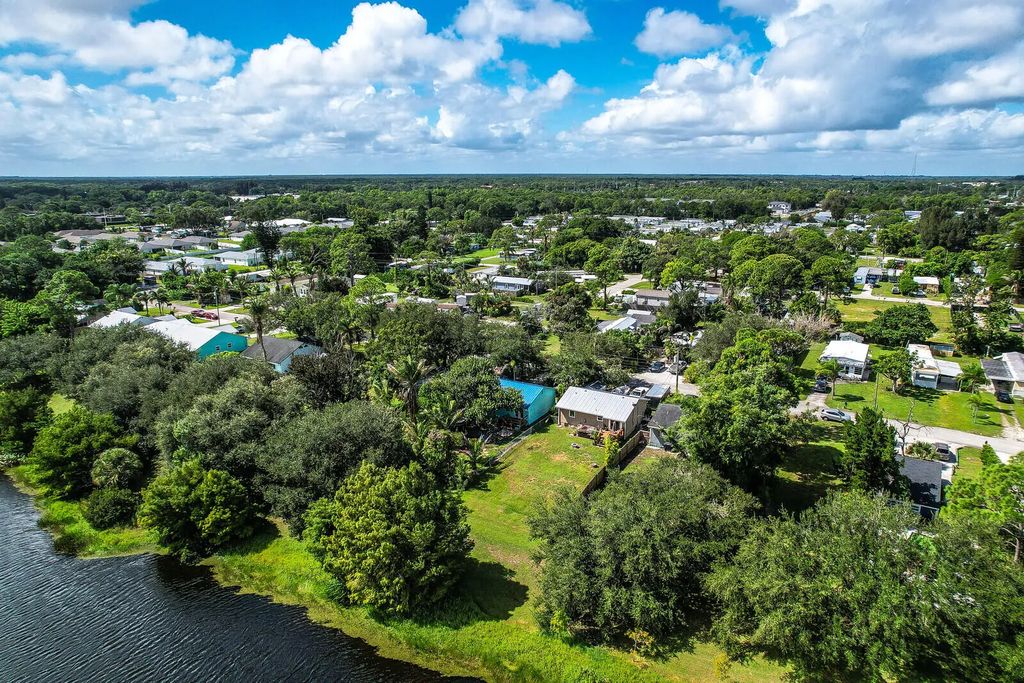 5275 Se Horizon  Avenue, Stuart