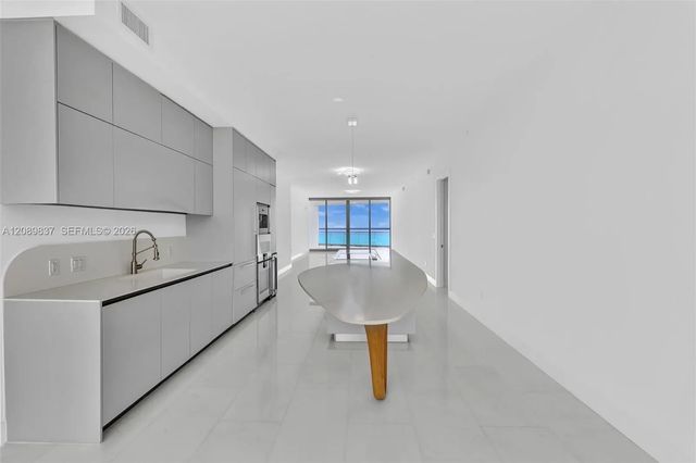 5 of 42 - 16901 Collins Avenue #2003, Sunny Isles Beach, FL