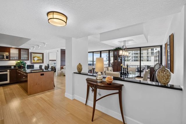 4200 N Ocean Drive #1-905, Riviera Beach
