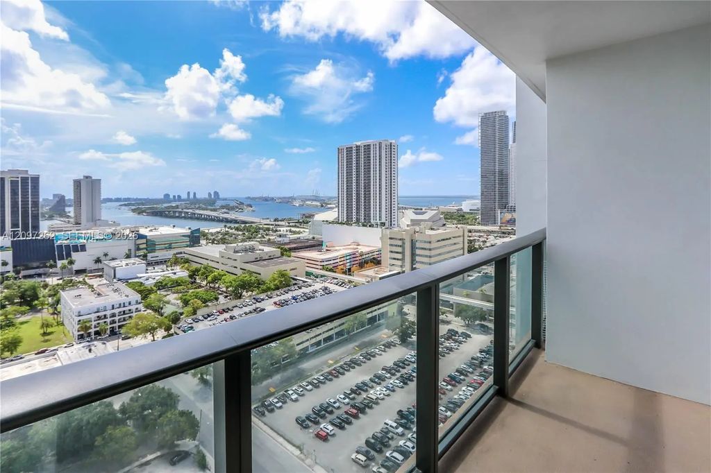 1600 Ne 1st Avenue #2003, Miami