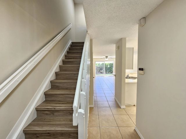 3 of 30 - 145 Fox Meadow Run, Jupiter, FL