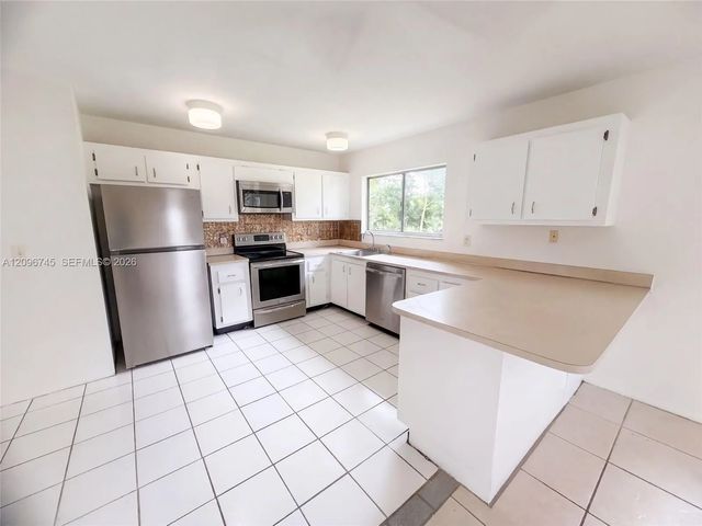 2 of 20 - 1832 Se Wexford Court, Port St. Lucie, FL