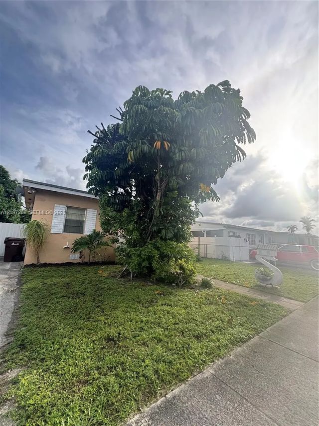 5 of 43 - 258 E 46th Street, Hialeah, FL