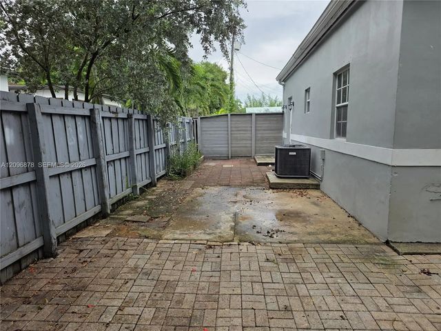 3 of 43 - 7930 Sw 16th Street, Miami, FL