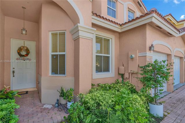 2 of 38 - 11402 Sw 137th Place, Miami, FL