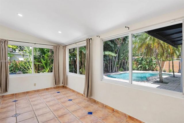 5 of 59 - 77 Nw 106th Street, Miami Shores, FL