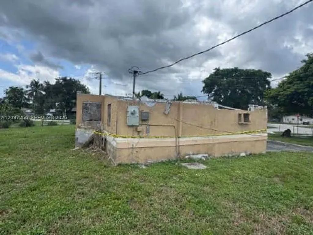400 Nw 34th Avenue, Lauderhill