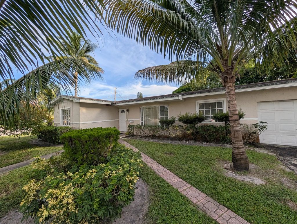 3400 Nw 24th Street, Lauderdale Lakes