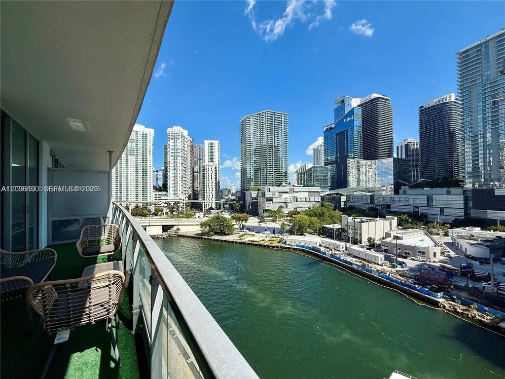 92 Sw 3rd Street #1104, Miami