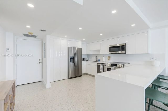2 of 14 - 1865 Brickell Avenue #a1911, Miami, FL