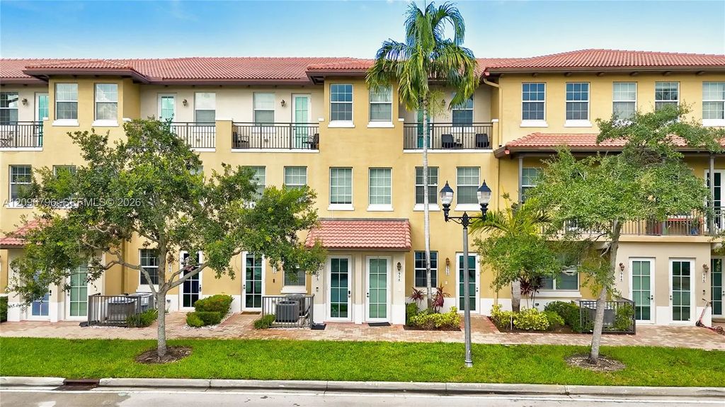 954 Sw 147th Avenue #2610, Pembroke Pines